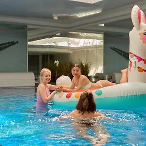 Waterlane Riverside - Spa, Pool, Gym & Parking By Downtown , Gdańsk Polska