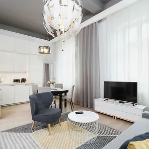 Arianska By Renters Prestige , Kraków Polska
